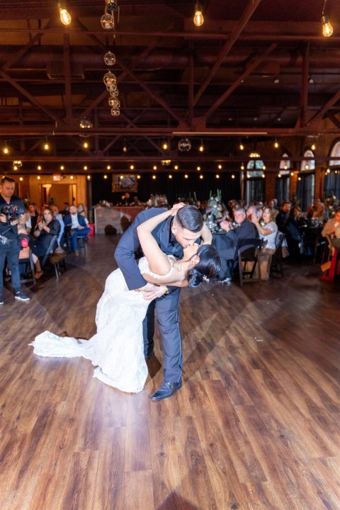 Vanessa & Raymonds Wedding First Dance